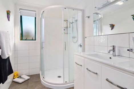 Photo of property in 46 Mountain Road, Western Heights, Rotorua, 3015