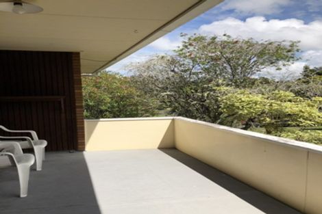 Photo of property in 63 Lynden Avenue, Hillcrest, Auckland, 0627