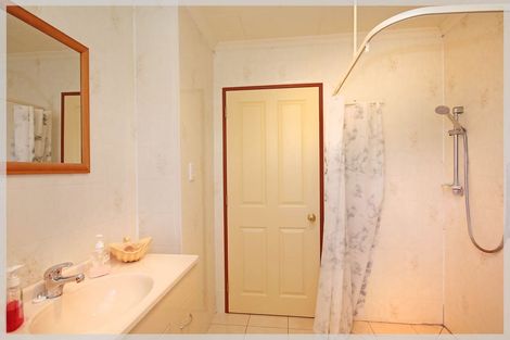 Photo of property in 5 Teppett Place, Foxton Beach, Foxton, 4815