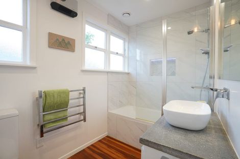 Photo of property in 39 Kamara Road, Glen Eden, Auckland, 0602