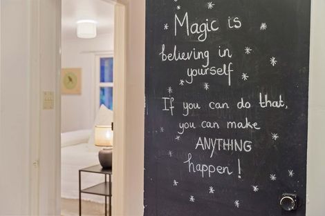 Photo of property in 42 Field Way, Waikanae Beach, Waikanae, 5036