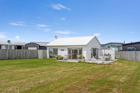 Photo of property in 419 Matarangi Drive, Matarangi, Whitianga, 3592