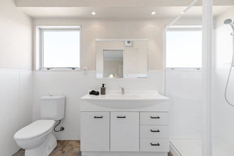 Photo of property in 1/186 Marine Parade, Mount Maunganui, 3116