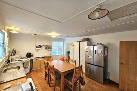 Photo of property in 22 Clinton Street, Fitzroy, New Plymouth, 4312