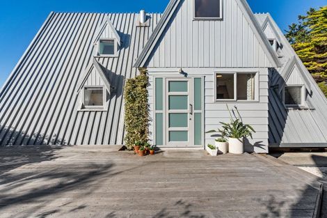 Photo of property in 6 Fitzroy Road, Bluff Hill, Napier, 4110