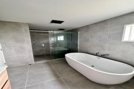 Photo of property in 20 Tiverton Crescent, Whalers Gate, New Plymouth, 4310