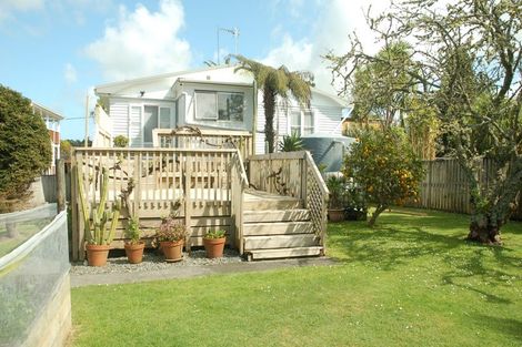 Photo of property in 28 James Mcleod Road, Shelly Beach, Helensville, 0874