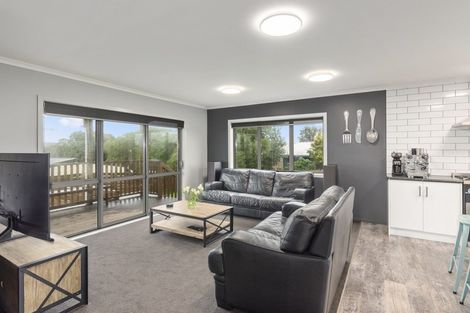 Photo of property in 10 Sylvia Way, Te Horo Beach, Otaki, 5581