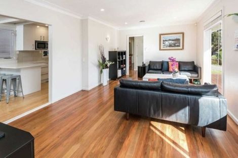 Photo of property in 8 Evelyn Road, Cockle Bay, Auckland, 2014