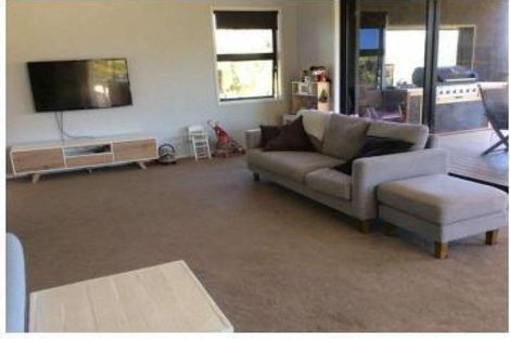 Photo of property in 55 Pitcairn Street, Oakura, 4314