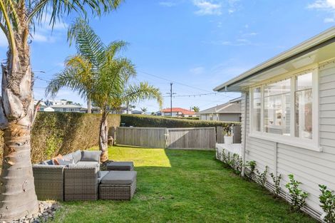 Photo of property in 9 Charles Street, Bellevue, Tauranga, 3110