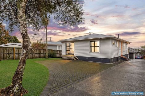 Photo of property in 218 Sturges Road, Henderson, Auckland, 0612