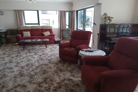 Photo of property in 1945 Ngunguru Road, Ngunguru, Whangarei, 0173