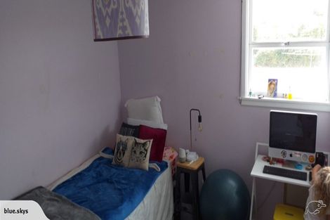 Photo of property in 53 Cliff View Drive, Green Bay, Auckland, 0604