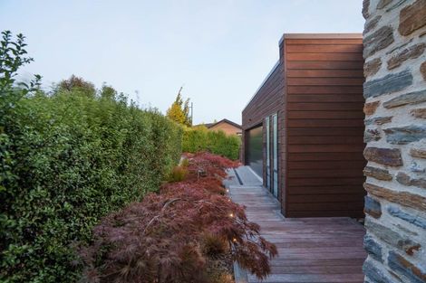 Photo of property in 9 Matipo Street, Wanaka, 9305