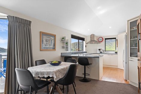 Photo of property in 32 Waipapa Avenue, Diamond Harbour, 8972