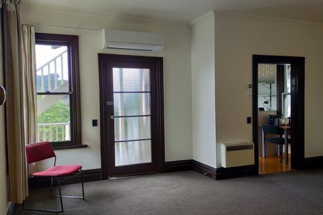 Photo of property in 147 Wallace Street, Mount Cook, Wellington, 6021