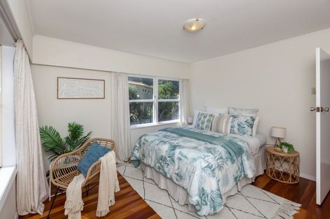 Photo of property in 9b The Esplanade, Raumati South, Paraparaumu, 5032