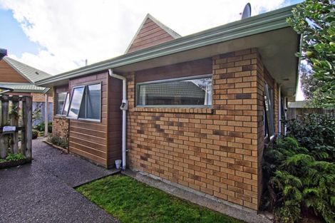 Photo of property in Holdsworth Villas, 42/2 William Donald Drive, Solway, Masterton, 5810