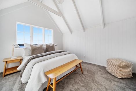 Photo of property in 27 Telstar Place, Beach Haven, Auckland, 0626