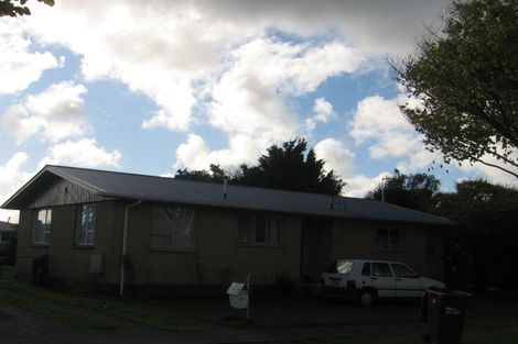 Photo of property in 10 Otaki Place, Westbrook, Palmerston North, 4412