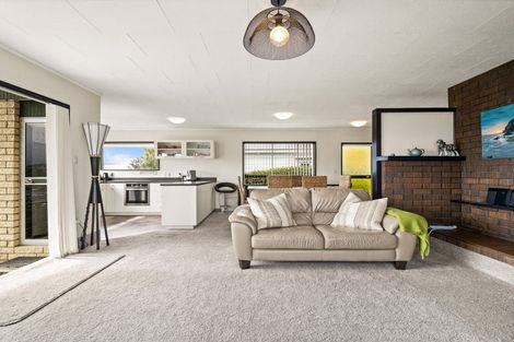 Photo of property in 62 Easther Crescent, Kew, Dunedin, 9012