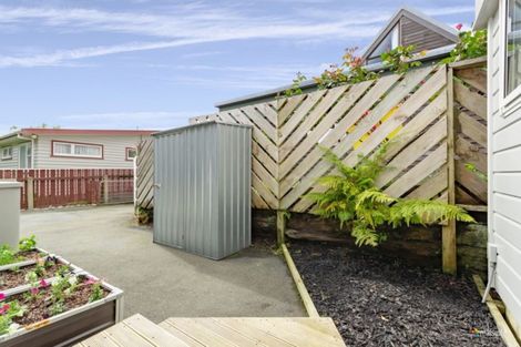 Photo of property in 44 Harbour View Road, Harbour View, Lower Hutt, 5010