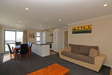 Photo of property in 109 Ashton Fitchett Drive, Brooklyn, Wellington, 6021