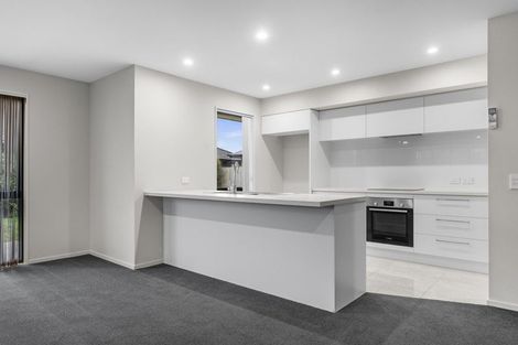 Photo of property in 33 Fearne Drive, Woodend, 7610