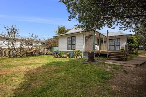 Photo of property in 19 Edge Street, Onerahi, Whangarei, 0110