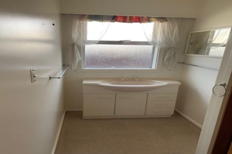 Photo of property in 5 Pahau Place, Cracroft, Christchurch, 8025