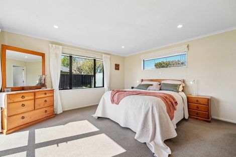 Photo of property in 10 Hawthorn Mews, Rangiora, 7400