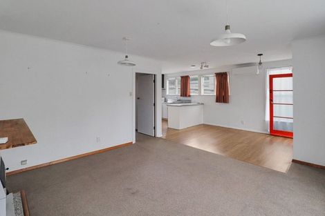 Photo of property in 5 Takatimu Way, Johnsonville, Wellington, 6037