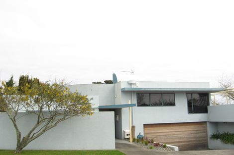 Photo of property in 20 Ridge Lane, New Plymouth, 4310