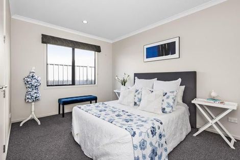 Photo of property in 19 Haast Place, Poraiti, Napier, 4112