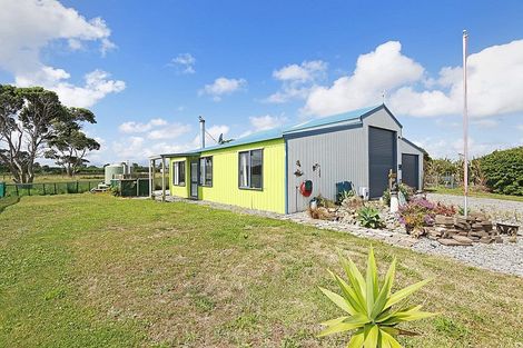 Photo of property in 59 Gisborne Terrace, Opunake, 4616