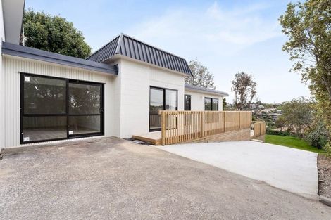 Photo of property in 2/612 Beach Road, Browns Bay, Auckland, 0630