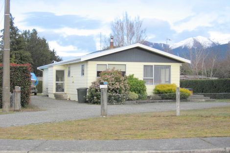 Photo of property in 21 Mckerrow Street, Te Anau, 9600