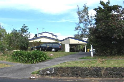 Photo of property in 937 Beach Road, Torbay, Auckland, 0630