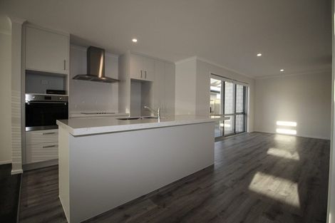 Photo of property in 18 Stevenson Drive, Papamoa, 3118