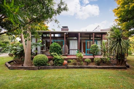 Photo of property in 9 Belmont Place, Terrace End, Palmerston North, 4410