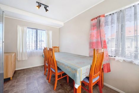 Photo of property in 2/14 Templeton Place, Clendon Park, Auckland, 2103
