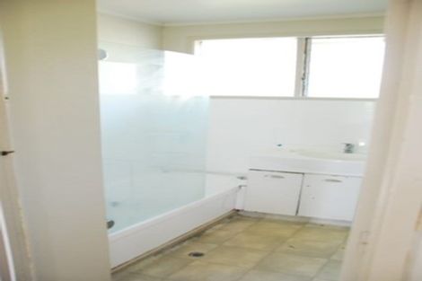 Photo of property in 54 Archers Road, Glenfield, Auckland, 0629