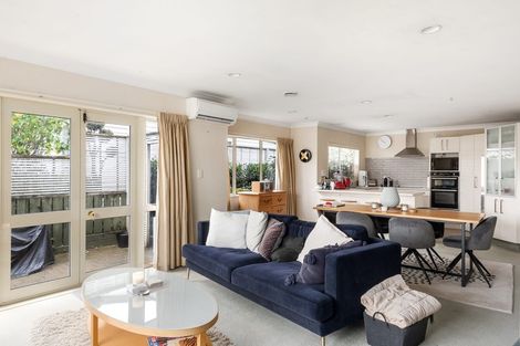 Photo of property in 16a Goods Road, Otumoetai, Tauranga, 3110