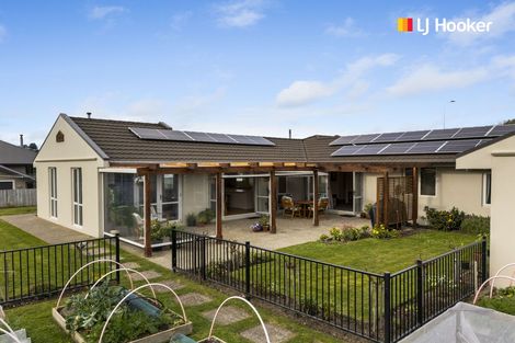 Photo of property in 37 Duxford Crescent, Fairfield, Dunedin, 9018