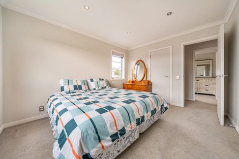 Photo of property in 18 Milford Street, Aotea, Porirua, 5024