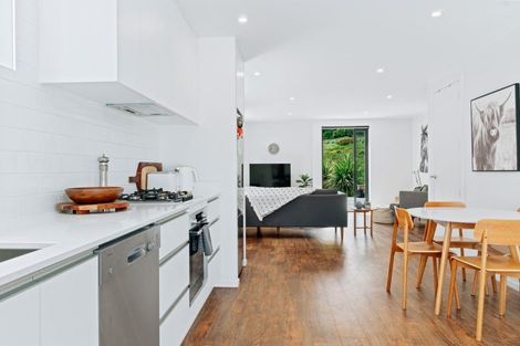 Photo of property in 39 Red Cottage Drive, Lake Hayes, Queenstown, 9304