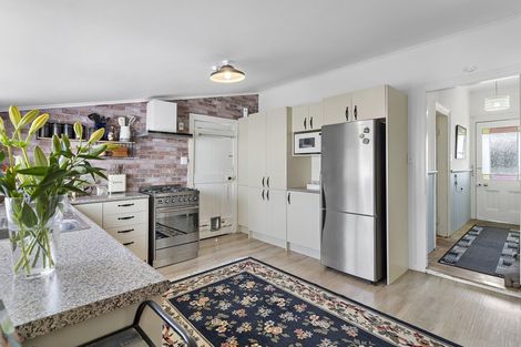 Photo of property in 2 Trinity Lane, Greytown, 5712