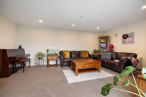 Photo of property in 37 Woodbury Street, Avonhead, Christchurch, 8042