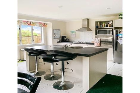 Photo of property in 4 Burnfield Way, Levin, 5510